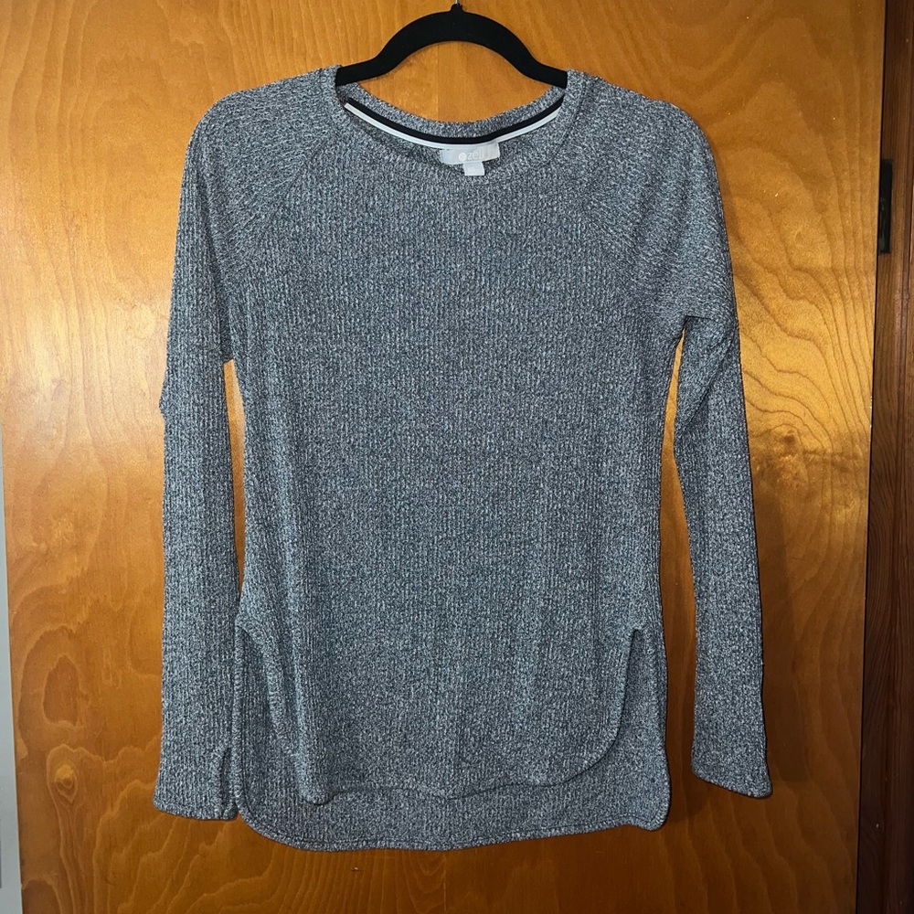 ‼️MOVING SAME ❗️ Zella Ribbed Sweater